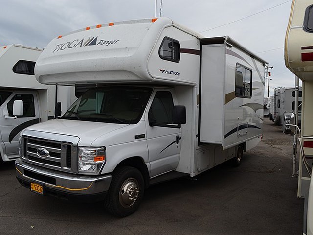 2009 Fleetwood Tioga Ranger Photo