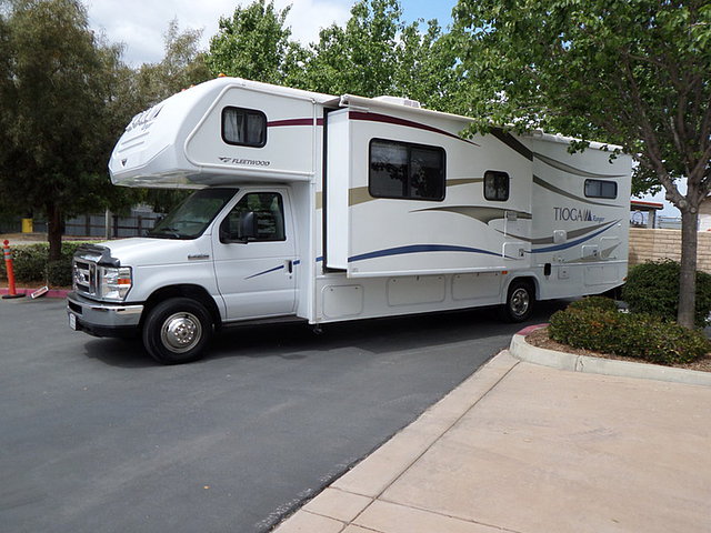 2010 Fleetwood Tioga Ranger Photo