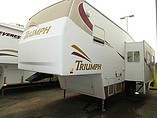 2002 Fleetwood Triumph Photo #2