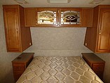 2002 Fleetwood Triumph Photo #11