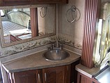 2005 Fleetwood Triumph Photo #25