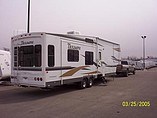 2005 Fleetwood Triumph Photo #3