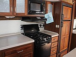 2005 Fleetwood Triumph Photo #10