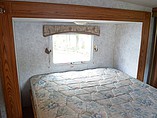 2001 Fleetwood Wilderness Photo #9