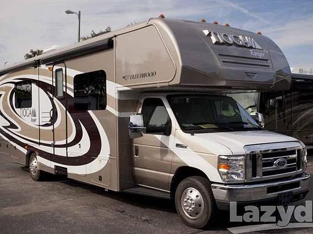 2015 Fleetwood Tioga Ranger Photo