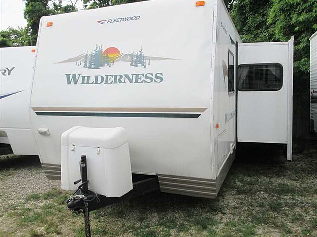 05 Fleetwood Wilderness