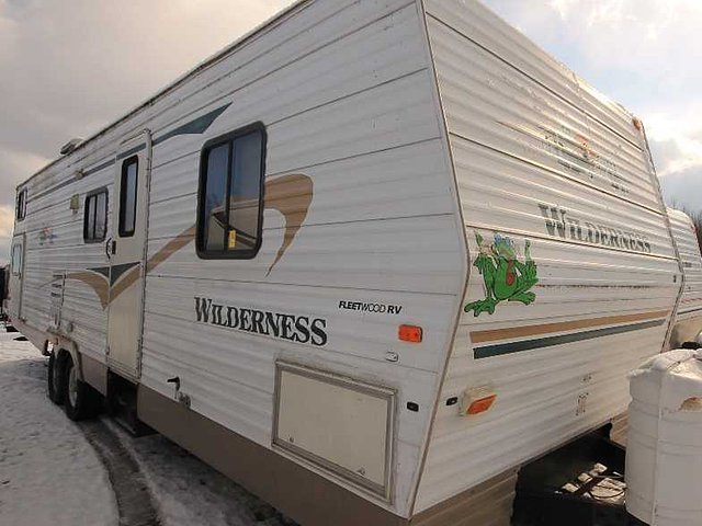 2004 Fleetwood Wilderness Photo