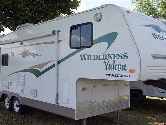 2005 Fleetwood Wilderness Yukon Photo