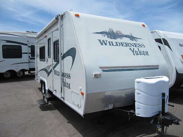 2004 Fleetwood Wilderness Yukon Photo