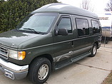 2002 Ford Econoline Photo #1