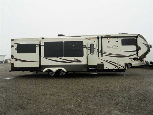 15 Grand Design Solitude