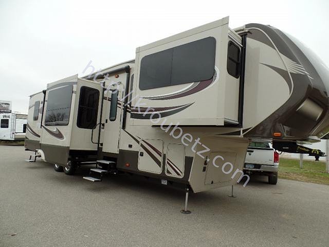 2015 Grand Design Solitude Photo