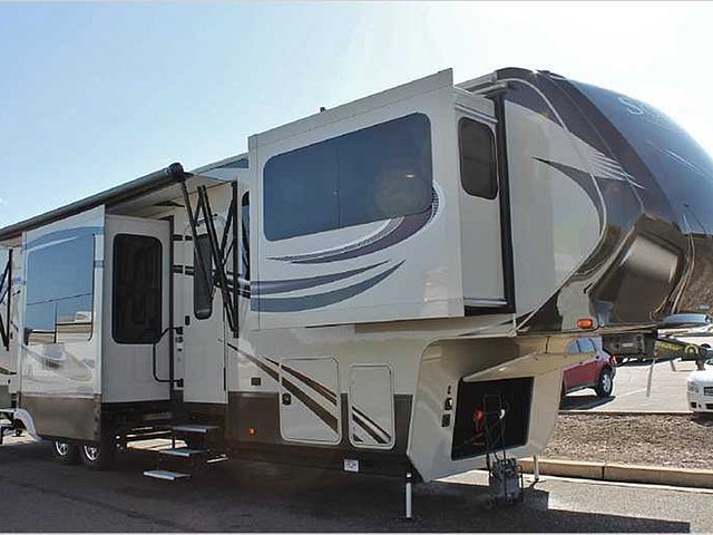 2015 Grand Design Solitude Photo