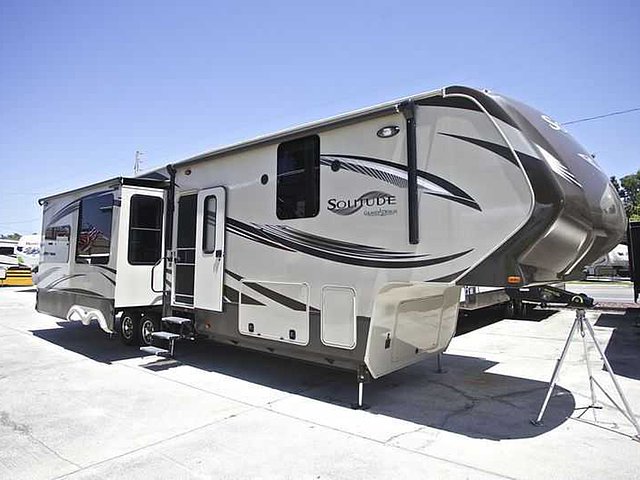 14 Grand Design Solitude