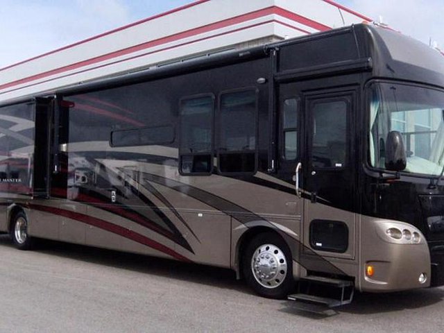 2007 Gulf Stream Photo