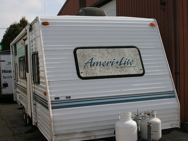 1999 Gulf Stream Ameri-Lite Photo