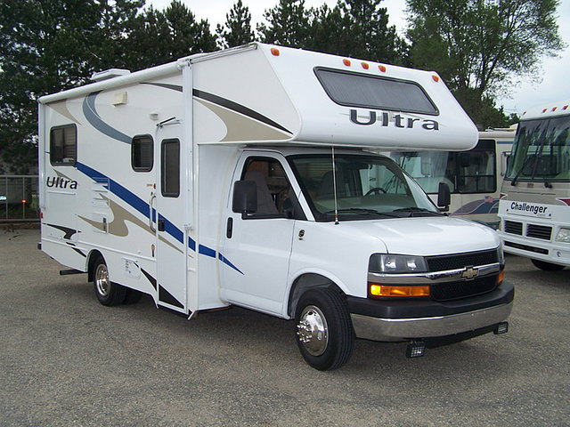 2008 Gulf Stream Ameri-Lite Photo