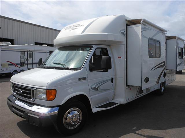 2008 Gulf Stream BT Cruiser Photo