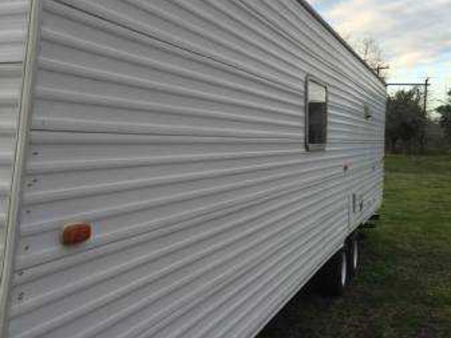 06 Gulf Stream Cavalier