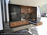 2016 Gulf Stream Conquest Photo #4