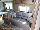 2016 Gulf Stream Conquest Photo #9