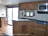 2016 Gulf Stream Conquest Photo #15