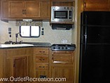 2016 Gulf Stream Conquest Photo #16