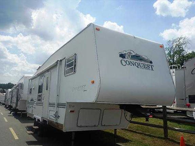 2003 Gulf Stream Conquest Photo