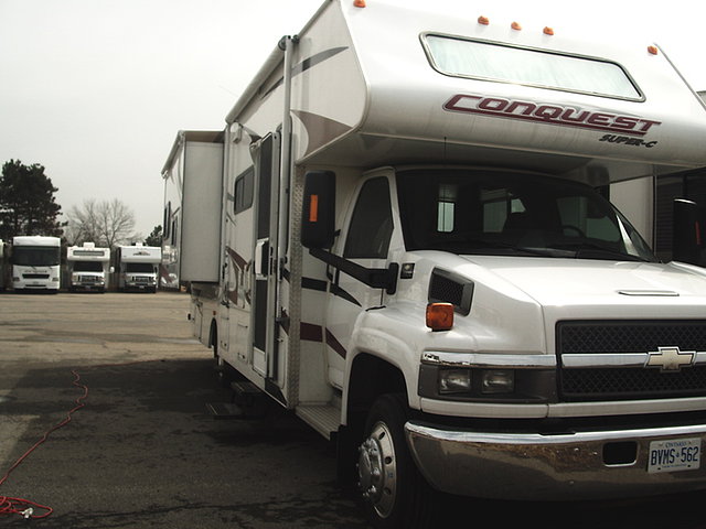 2006 Gulf Stream Conquest Photo