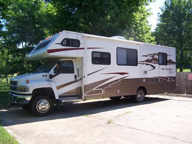 2007 Gulf Stream Conquest Photo