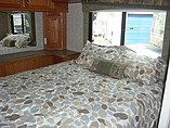 2005 Gulf Stream Crescendo Photo #12