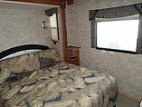 2008 Gulf Stream Crescendo Photo #9