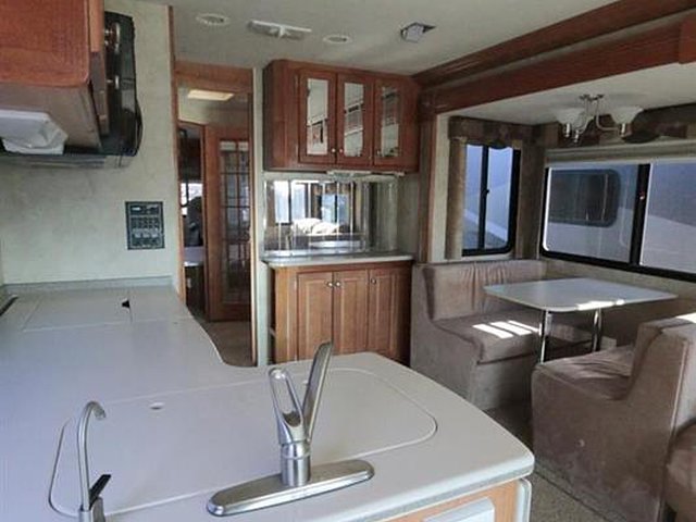 2007 Gulf Stream Crescendo Photo