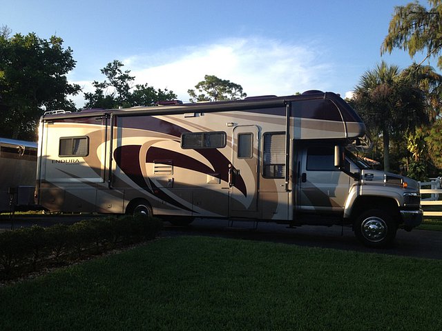 2007 Gulf Stream Endura Photo