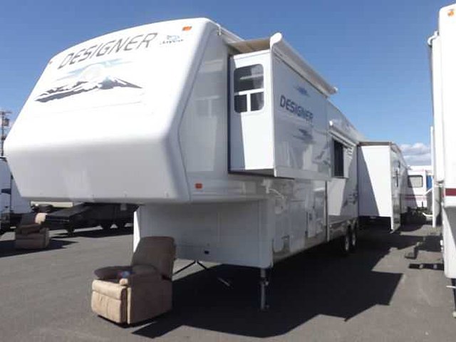 07 Jayco Designer