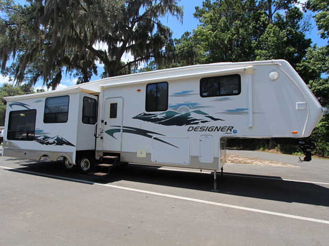 08 Jayco Designer