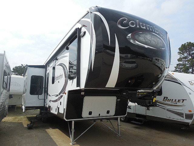 2015 Palomino Columbus Photo
