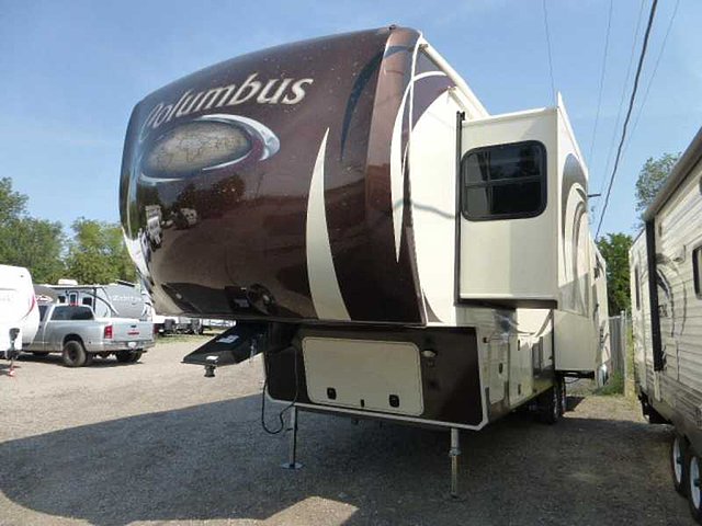 2015 Palomino Columbus Photo