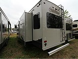 2015 Palomino Columbus Photo #13