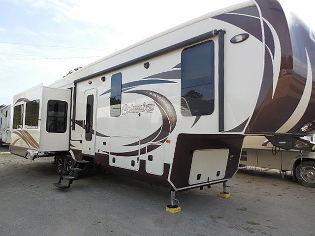 2014 Palomino Columbus Photo