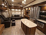 2015 Palomino Columbus Photo #2