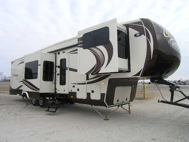 2015 Palomino Columbus Photo