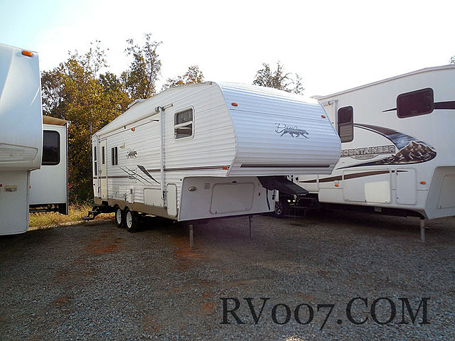 2005 Palomino Puma Photo