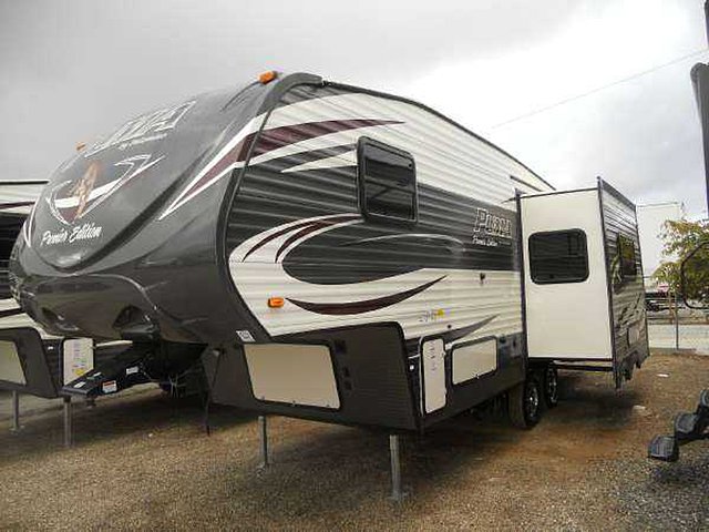 2015 Palomino Puma Photo