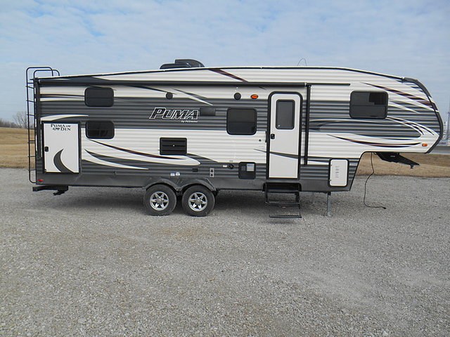 2015 Palomino Puma Photo