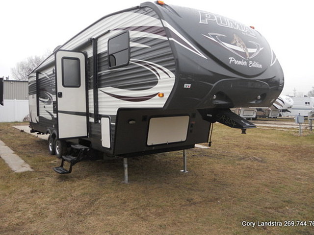 2015 Palomino Puma Photo