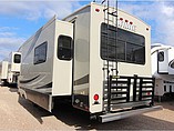 2015 Palomino Sabre Photo #10