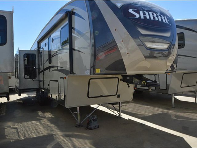2015 Palomino Sabre Photo