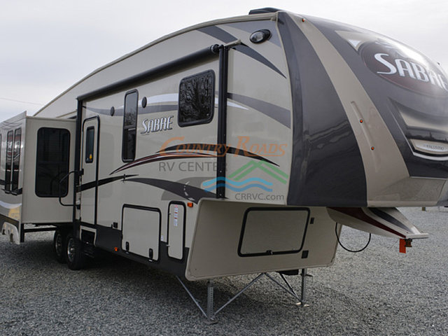 2016 Palomino Sabre Photo