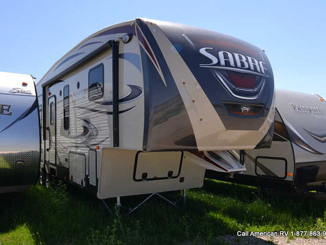 2015 Palomino Sabre Photo